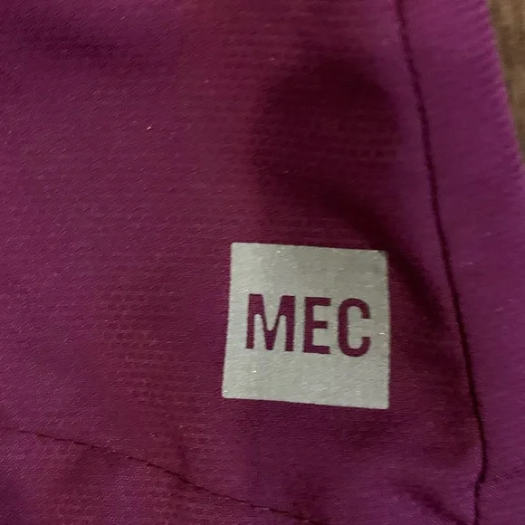 MEC running coat. - Picture 2 of 3